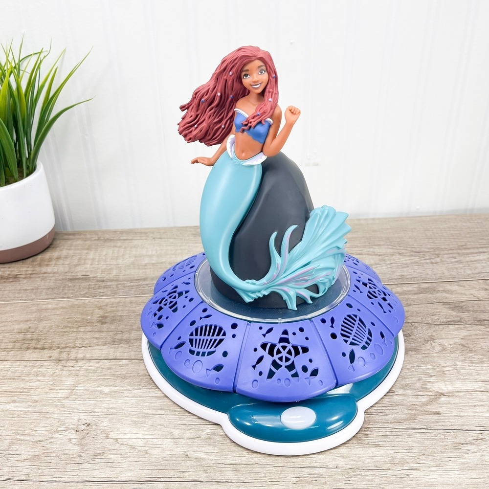 Disney The New The Little Mermaid Talking Musical Room Glow Night Light Disneys
